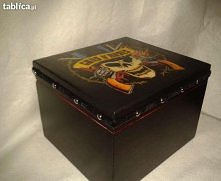 Wyjątkowy kuferek na płyty, dla fana Guns N' Roses. Kliknij na zdjęcie.