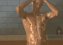 Alexander Skarsgård - gif