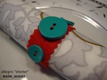 Komplet 6 serwetników wykonanych ręcznie z filcu, ślicznie zdobione :) 
Zapraszam na allegro - sprzedawca "electer"