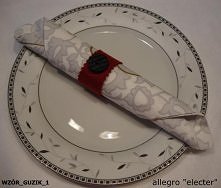 Komplet 6 serwetników wykonanych ręcznie z filcu, ślicznie zdobione :) 
Zapraszam na allegro - sprzedawca "electer"