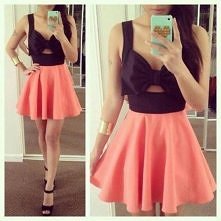 sukienka z kokardką