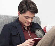 Widać jak Tomek ciężko pracował podczas sesji zdjęciowej ;>