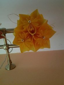 kwiat z karteczek papieru ;)