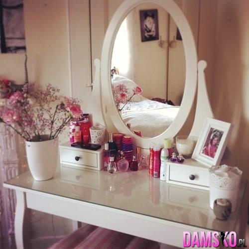 prześliczna toaletka