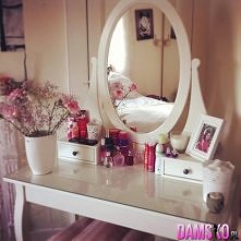 prześliczna toaletka