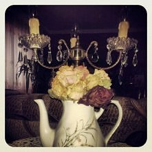 suche róże w dzbanku