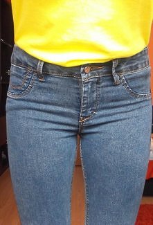 kocham moje nowe spodnie haha ♥
poza tym już nigdy nie wpadnę w kompleksy przez ŻADNE zdjęcie z neta... Jestem pulchna, możecie sobie zobaczyć na mojej tablicy, a wystarczyło (p...