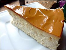 Sernik bananowy z polewą karmelową
1 kg sera na serniki (u mnie tradycyjnie Piątnica)
1 niepełna szklanka cukru (tak, powiedzmy, 1-2 łyżek)
3 banany - dokładnie rozgniecione
1 c...