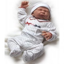 Lalka Reborn - Noelia
Lalka Reborn, stworzona w Hiszpanii przez artystę Salvadora Berenguer'a. Lalka pochodzi z limitowanej kolekcji Dolls by Berenguer i jest wyjątkowa...