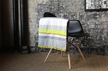 bieżnik z pomponami (Fiesta...