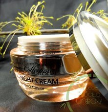 odmładzająca moc czarnego kawioru zamknięta w luksusowym kremie na noc. Czy warto po niego sięgać by zachować dłużej młody wygląd?