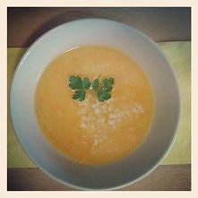 Rozgrzewająca zupa marchewk...