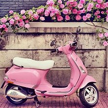 "Podróż przez ty­siące mil musi roz­począć się od pierwsze­go kroku. " <3