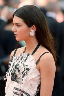 podziwiam jej urodę ! a Wy ??