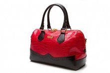 Czerwono-czarny Kuferek