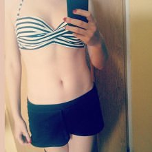 Nie jest to triangl, ale i tak  fajny. Ładnie wszystko podtrzymuje ;) be-stay-fit.blogspot.com