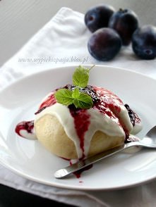 Parowańce ze śliwkami