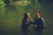 "Porwanie" - thriller

Nathan Harper (Taylor Lautner) dokonuje zaskakującego odkrycia – znajduje swoje zdjęcie na stronie poświęconej zaginionym osobom. Jego zwyczajne...