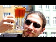 Sposób na nudną zwykłą czarną herbatę z cytryną, jak zrobić efektowną herbatę. Czajnikowy.pl