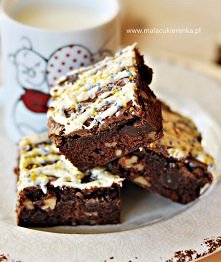 Bardzo czekoladowe ciasto z orzechami. Przepis po kliknięciu w zdjęcie.