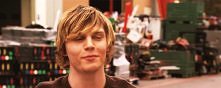 Evan Peters