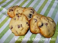 Ciastka pieguski 

Składniki:

2 szklanki mąki pszennej
1 czubata łyżeczka proszku do pieczenia
1 kostka masła
1 cukier waniliowy
3/4 szklanki cukru pudru
1 jajko
+ dodatki (u m...