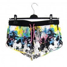 Idealne shorty na luźne wakacje