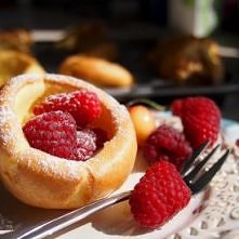 Koszyczki-omleciki z owocami