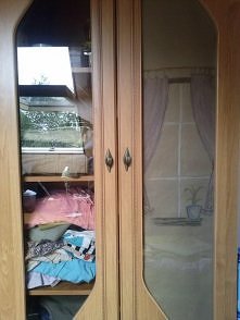 Okienko na szafie ;)