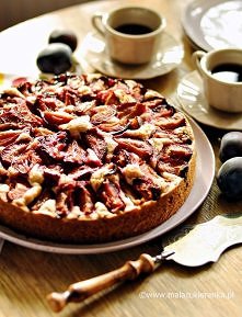 Ciasto orzechowe ze śliwkam...