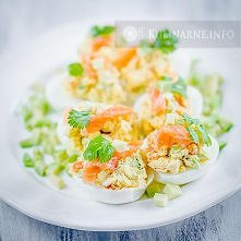 Jajka faszerowane awokado i...