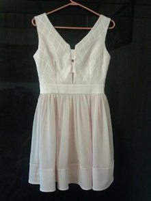 co o niej myslicie ? :) jest jasno rozowa :) myslalam zeby ubrac ja w najblizsza sobote na wesele,  to dobry pomysl ? :)