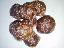 Przepyszne bułeczki domowej roboty :)
Przepis (z bloga pasjebeti):
"Bułki owsiane
Składniki na 7 bułek:
 1/2 szklanki płatków owsianych 
2 łyżki miodu (jeśli ktoś woli, aby...