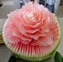 Śliczna róża z arbuza *o*