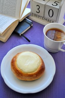 DROŻDŻÓWKI Z SEREM

Przepis po kliknięciu w zdjęcie :)