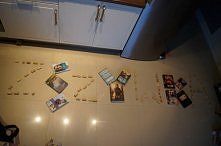 Dwie rzeczy które kocham .Dobra książka i lampka dobrego wina były inspiracja do powstałej zszywki.