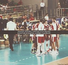 Są tu jacyś fani siatkówki ...