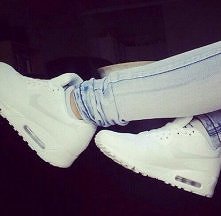 Białe air maxy:)