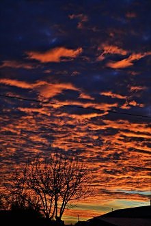Niebo jest przepełnione emo...