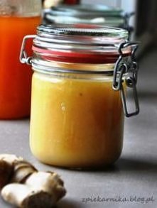 miód imbirowy
Składniki:
400 g miodu
50 g świeżego imbiru
1/2 cytryny
1 łyżka cukru trzcinowego
2-3 łyżki wody
 

 
Imbir obieramy i ścieramy na tarce na małych oczkach. Wrzucam...