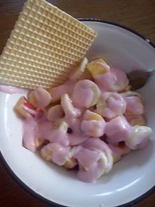 Dietetycznie i smacznie :)
banan +nektarynka+jogurt
Danie na 18 dzień diety :)