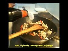 Smażona Mielona Wieprzowina z Bazylią przygotowana po tajsku. Idealnie skomponowane danie na każdą okazję. Kuchnia Tajska to wachlarz smaków i aromatów - Przepis Video. Smakował...