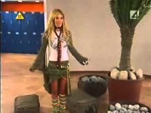 Mia wraca z Paryża♥♥