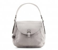 Piękna torebka wykonana z matowej skóry.