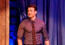 Chris Evans <3
"Ilu miałaś facetów" i jego wykonanie" Three times a lady" *.*