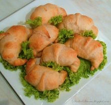 Proste i Szybkie Rogaliki z Ciasta Francuskiego z Serem i Szynką - idealne na imprezy, przyjęcia itp - Przepis po Kliknięciu w Zdjęcie ;)