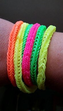 rainbow loom bands