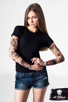 Czarny t-shirt z nadrukiem Classic Style Tattoo