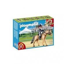 Playmobil 5111 - Zestaw niemiecki Wierzchowiec z boksem dla dzieci od lat 4 zawierający sportowego konia, 1 figurką jeźdźca, boks stajenny. Zobacz jakie inne akcesoria zawiera z...