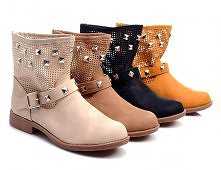 Botki z ażurową cholewką i ćwiekami. Więcej szczegółów po kliku w duże foto.